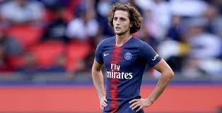Cette prolongation a suscité de vives réactions : Psg Adrien Rabiot Touche Le Fond