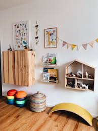 Regal mit schreibtisch integriert schreibtisch : Endlich Schulkind Ein Eigenes Zimmer Mit Hochbett Und Schreibtisch Sarahplusdrei