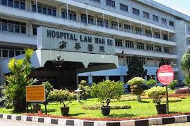Hampir semua rumah sakit yang berada di penang, mempunyai layanan antar jemput untuk pasien indonesia, yang aku tahu pasti rumah sakit seperti adventist, glen eagles, dan island memyediakan layanan antar jemput. Lam Wah Ee Hospital Penang