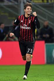 Until recently, ac milan had cultivated a reputation for selling off their finest young players. Arsenal Transfer News Failed Bid For Ac Milan Midfielder Manuel Locatelli Football Sport Express Co Uk