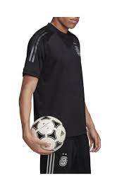 Encuentra en nuestro catálogo todo lo que necesitás para demostrar la alegría de ser parte de la hinchada de la u de chile. Camiseta Negra Adidas Seleccion Argentina Entrenamiento Compra Ahora Dafiti Argentina