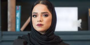 .انتقادات ضدها، كشفت الممثلة الإماراتية مشاعل الشحي تفاصيل انتشار الفيديو، حيث وكتبت الشحي التالي: Ù…Ø´Ø§Ø¹Ù„ Ø§Ù„Ø´Ø­ÙŠ ØªØ®Ø¶Ø¹ Ù„Ø¹Ù…Ù„ÙŠØ© Ø¬Ø±Ø§Ø­ÙŠØ© Ø¨Ø§Ù„Ø¹Ù…ÙˆØ¯ Ø§Ù„ÙÙ‚Ø±ÙŠ