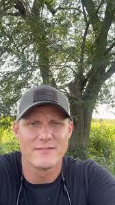 Chris Janis's Instagram, Twitter & Facebook