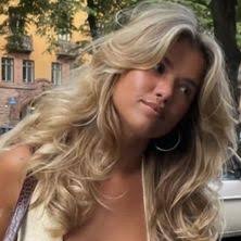 Alannah Davidson (alannahdavv)