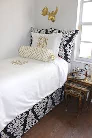 I Like Black And Gold As A Dorm Color Scheme As Long As I Don T Accidentally Make It Pittsburgh The Dorm Room Inspiration Apartment Bedding Dorm Color Schemes