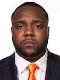 UTSA d-line coach Henderson leaving for job with L.A. Chargers