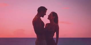 Tutkunun Zirvesinde: Keşfetmeniz Gereken 15 Erotik Film