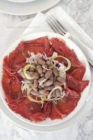 Material, especially carbohydrates, fats, and proteins, that an organism uses for energy, growth, and maintaining the processes of life. Carpaccio Di Carne Salada E Fasoi Ricette Idee Alimentari Migliori Ricette