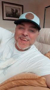 So I was just telling Annette Radigan how her dog posts make me 'heart  happy' and it made me pause..... and think, every genuine person in this  group (Thank you Keith and