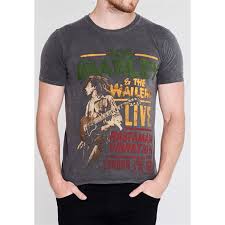 It has a black base, but the true coolness is in the details. Official Zion Vintage Band T Shirt Bob Marley Regular Fit T Shirts Sportsdirect Com