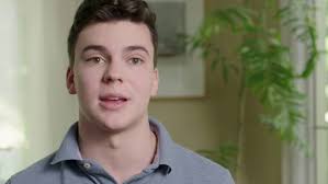 Oregon Teen Improves Children's Experience in Hospitals with Art