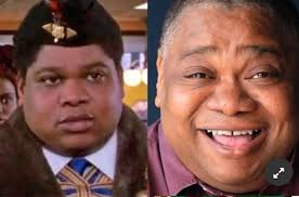 Tuvieron que pasar casi 33 años para saber qué ocurrió con el príncipe akeem joffer y su compañero semmi desde que viajaron por primera vez a estados unidos para encontrar una novia para este miembro de la realiza con el estreno de 'un príncipe en nueva york 2'. Eddie Murphy Y El Elenco De Un Principe En Nueva York 31 Anos Despues Gente Entretenimiento El Universo