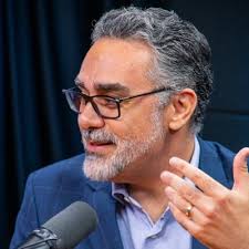 Alan Nicolas (@oalanicolas)