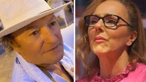 COMUNICADO DE URGENCIA de Amador Mohedano por Rocío Carrasco y Lazos de  sangre de Rocío Jurado