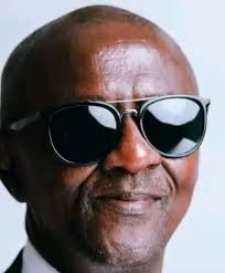 Go etelela lefatshe ke tiro ee bokete, o akanya gore o ka tshetsa batho ba  gago jang, le digole tse di go rogang tsatsi letsatsi wa di akanyetsa gore  di ta lala