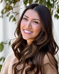 Karla Knowles's Instagram, Twitter & Facebook