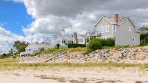 Home staging gibt es bei ebay! 9 Best Cape Cod Inspired Paint Colors For Your Home