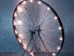 Diy Lampe 76 Super Coole Bastelideen Dazu Ausgefallene Lampen Diy Lampen Fahrradreifen