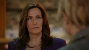 GZSZ heute im TV: John bringt sich, Zoe und Yvonne in Gefahr