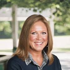 Meghan Everett's Instagram, Twitter & Facebook