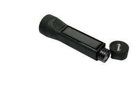 Découvrez les caractéristiques de l'article lampe torche dynamo étanche chargeur shark ne tombez plus jamais en panne de lampe torche, avec cette lampe torche dynamo robuste et vraiment puissante, avec fonction chargeur d'appoint, lampe dynamo solide et efficace dans les conditions extrêmes: Lampe Torche Solaire Puissante Tendance Ecolo