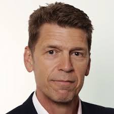 Stuart Gillespie (@StuartGillesp16)