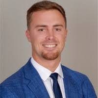 Layne Correa's Instagram, Twitter & Facebook