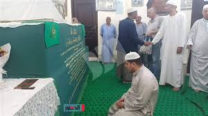 مجدي تادروس  .. بعد هدم ضريح القطب الصوفى أبى الإخلاص الزرقاني وشقيقته.. "لَعَنَ اللَّهُ الْسَنُةَ وَالشَيَعَة; اتَّخَذُوا قُبُورَ أَوْلِيَائِهِمْ مَسَاجِدَ"