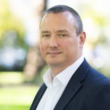 prouddad #congratulations #firstclasshonours #businessandmarketing…