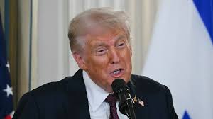 Yo amo lo que hago, amo limpiar, es una pasión para mí", dice Dora Camacho  👉 http://uni.vi/ng8m104UbG9 #OrgulloLatino #ConectaConTusRaíces