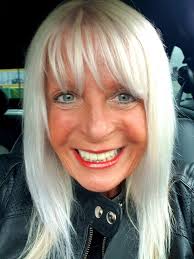 Please anyone Enhance my childhood photo 🙏