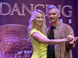 Dancing with the stars has been on the air since 2005. I01tmdav8deirm