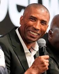 Does person know how to pronounce alcantara?