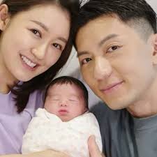 袁伟豪、张宝儿喜迎二宝，小儿子萌样曝光！