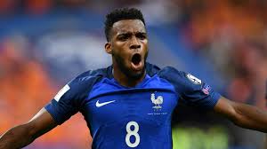 Manches en raglan pour une grande. Atletico De Madrid On Twitter Preliminary Agreement With As Monaco En Over The Transfer Of Thomas Lemar Https T Co Wwsvqzpsfq Aupaatleti