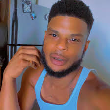 Escaped inmate Derrick Groves is the grandson of Kim Groves; killed by NOPD  officer Len Davis in the 1990's.