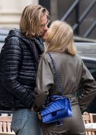 Voir cette épingle et d'autres images dans elsa par julia lennon. Elsa Hosk Aus Vshosk Twitter