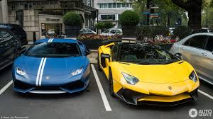 Find lamborghini dealers, participate in. Huracan Vs Aventador Super Luxury Cars Lamborghini Luxury Cars