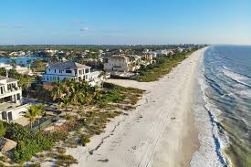 Most of the upmarket hotels in sanibel are located along the beach. 8 Best Beaches On Sanibel Island Fl Planetware