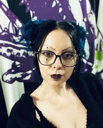 Corrina (@scissorhands.pdx) • Instagram photos and videos