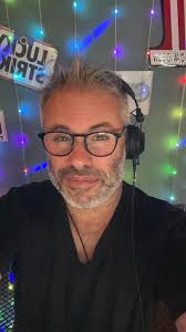 OK I'm pretty sure that this is completely ridiculous, but at  @portolafestival I started playing smells like teen spirit over this  version of body rock…so, here 'tis.