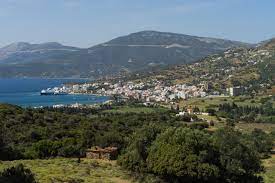 It was only 10 mins walking distance from the sea and the owners are very friendly and generous. Marmari Eyboias Bikipaideia