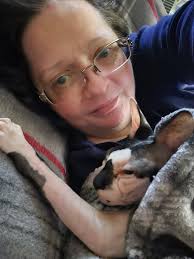 lil baby was holding my hand while watching tv 🥺