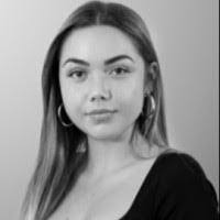 Jennifer Emch's Instagram, Twitter & Facebook