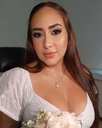 Hola amiga hermosa saludos excelente tarde ❣️🌹