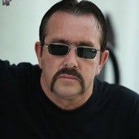 слушать музыку онлайн бесплатно без регистрации артик и асти Vladimir Zhdamirov A Ya Nesu Tebe Cvety In 2020 Mens Sunglasses Square Sunglasses Men Men