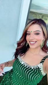 Navi Samra (@navisamra_)