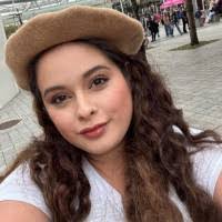 Cassandra Bliss's Instagram, Twitter & Facebook