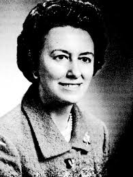 Renee Barlow's Instagram, Twitter & Facebook