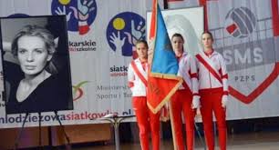 Stała się naszym skoczkiem w spódnicy i choć nie skakała równie daleko jak inni, to nie mniej skutecznie. Agata Mroz Olszewska Patronem Sms Szczyrk Bielsko Biala Bbfan Pl